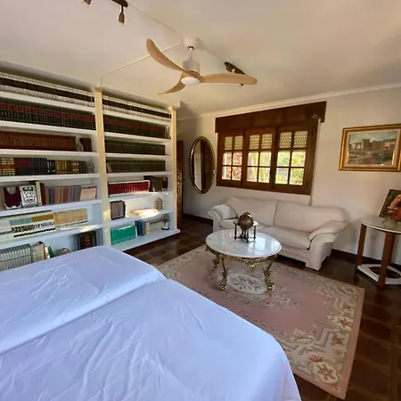 Casa Del Pintor Antonio Mesa Дом отдыха Момбельтран