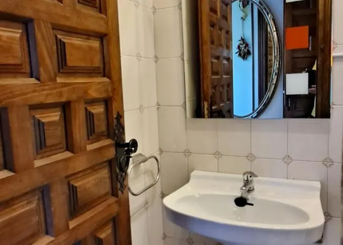 Casa Del Pintor Antonio Mesa Vakantiehuis Mombeltrán