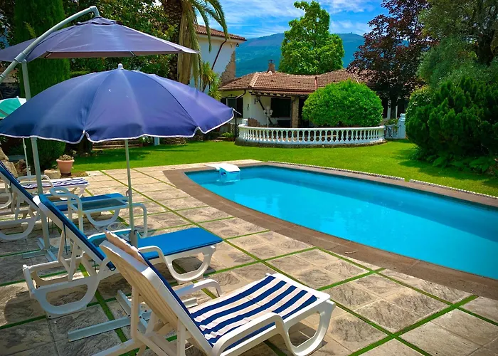 Casa Del Pintor Antonio Mesa * Mombeltrán